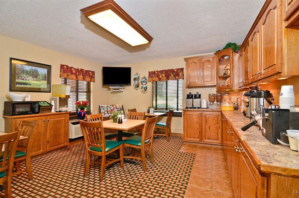 Best Western Bradford Inn Swainsboro Restaurant bilde